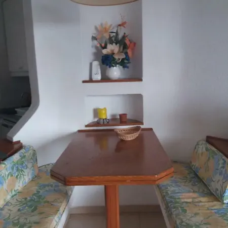 Aphotel Paraiso Del Sur In Centro Citta, Wifi Personale, Vista Mare Con Terrazza, Ristoranti E Pub Adiacenti, Taxi E Bus, Atelier Cura Persona, Farmacia Con Medico Costa Adeje (Tenerife)