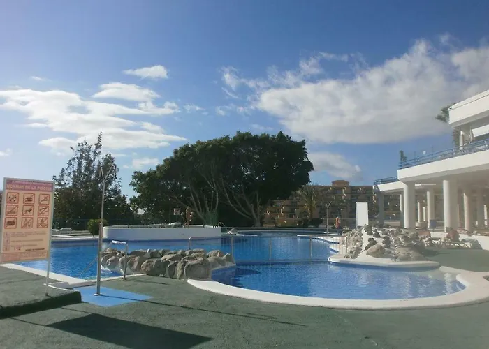 Aphotel Paraiso Del Sur In Centro Citta, Wifi Personale, Vista Mare Con Terrazza, Ristoranti E Pub Adiacenti, Taxi E Bus, Atelier Cura Persona, Farmacia Con Medico Costa Adeje (Tenerife)