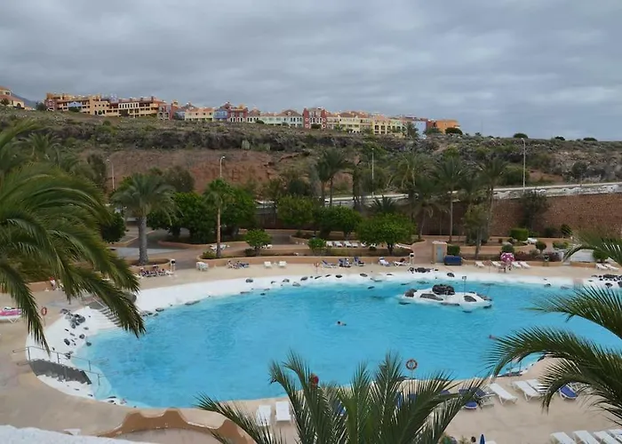 Aphotel Paraiso Del Sur In Centro Citta, Wifi Personale, Vista Mare Con Terrazza, Ristoranti E Pub Adiacenti, Taxi E Bus, Atelier Cura Persona, Farmacia Con Medico Costa Adeje (Tenerife)